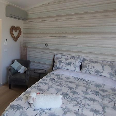 The Bay Lodge Pohara Екстер'єр фото