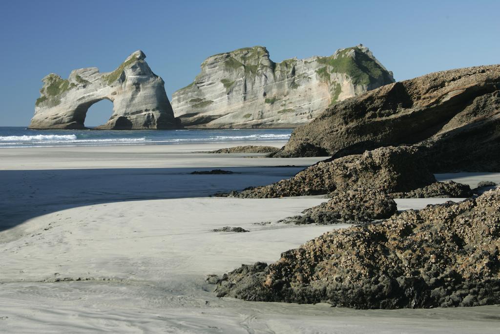 The Bay Lodge Pohara Екстер'єр фото