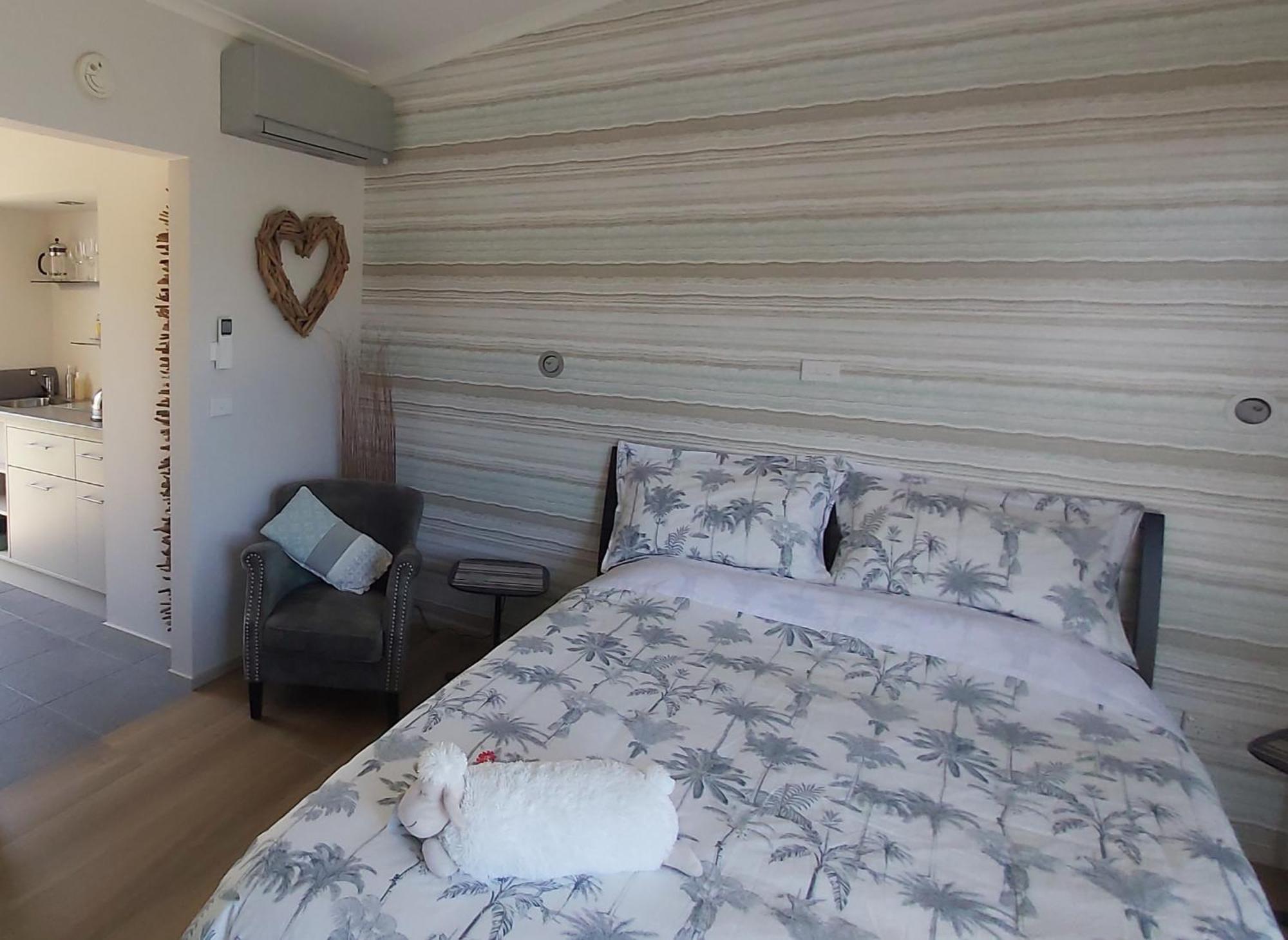 The Bay Lodge Pohara Екстер'єр фото