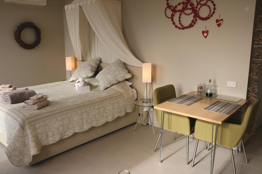 The Bay Lodge Pohara Екстер'єр фото